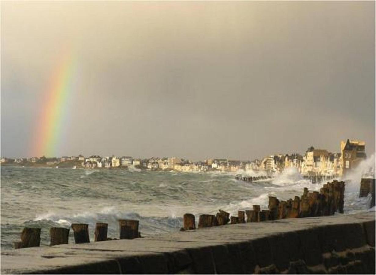 Les Bois Flottes Apartment Saint-Malo Exterior foto